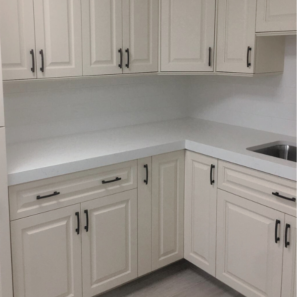 Installation of cabinets in Florida